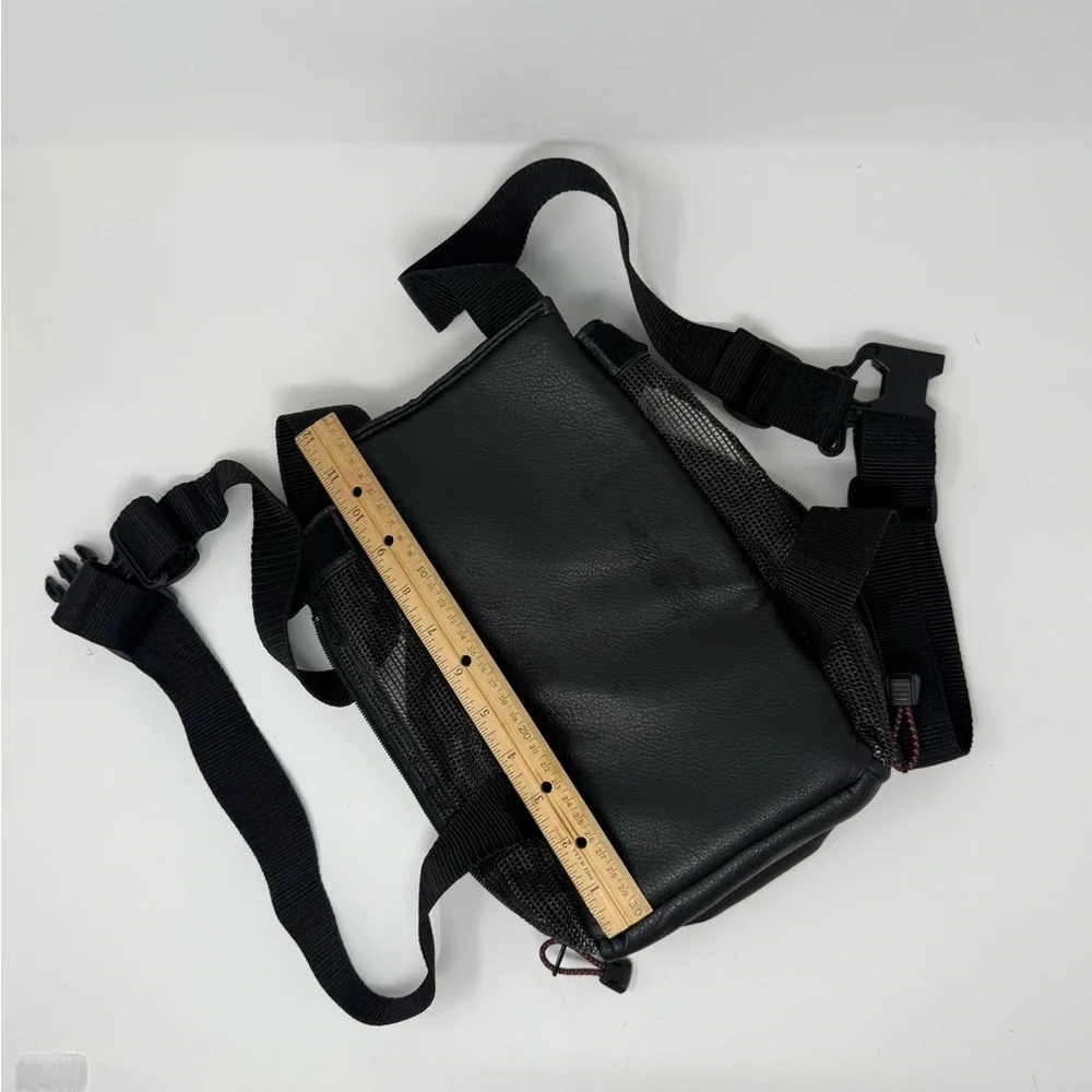 Pet Backpack Carrier. Zip & Velcro Closures. Inside Safety Hook. Adjustable.